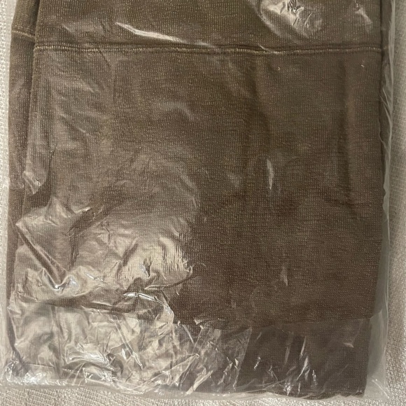 Zenana Outfitters Mocha Sweatshirt - Picture 4 of 4